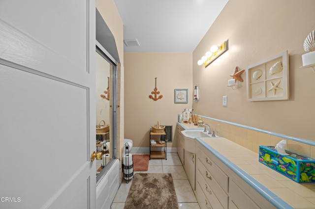 Detail Gallery Image 19 of 27 For 2304 San Marino Dr, Bakersfield,  CA 93309 - 3 Beds | 2/1 Baths
