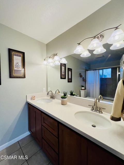 197 Creekside Circle, Sacramento CA: https://media.crmls.org/mediaz/8664491d-d836-4a3c-af95-992bff0ea71b.jpg