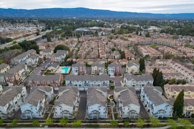 193 Fable Court, Mountain View CA: https://media.crmls.org/mediaz/8664a22d-5ce7-4bfd-ba1f-9edbe58d2d0c.jpg