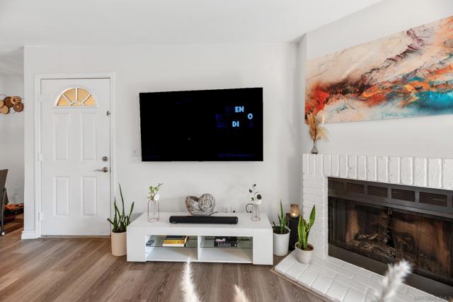 2910 Alta View Dr, San Diego CA: https://media.crmls.org/mediaz/8665aea3-1312-4ad7-a5f2-e1f1353c889b.jpg