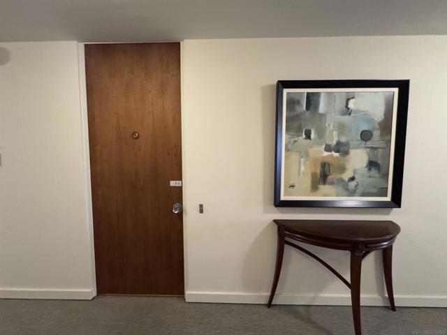 800 Prospect St, La Jolla CA: https://media.crmls.org/mediaz/8666439f-feb3-422e-b918-1fee5e1a9906.jpg