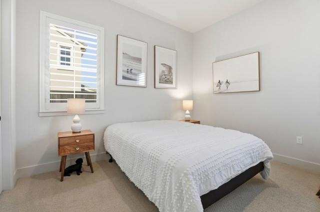 208 Luna Way, Hollister CA: https://media.crmls.org/mediaz/866729f6-ef51-41dd-87c5-fd14c83245f4.jpg