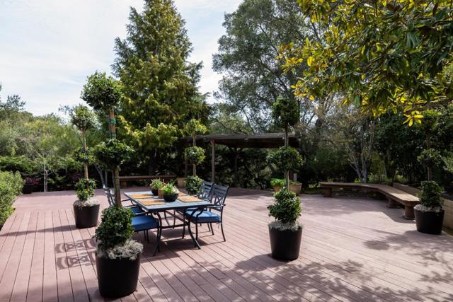 252 Raymundo Drive, Woodside CA: https://media.crmls.org/mediaz/86694e80-26dc-4849-880b-47726b48383d.jpg