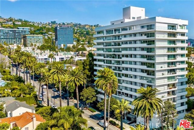 838 Doheny Drive, West Hollywood, California 90069, 2 Bedrooms Bedrooms, ,2 BathroomsBathrooms,Condominium,For Sale,Doheny,24422655