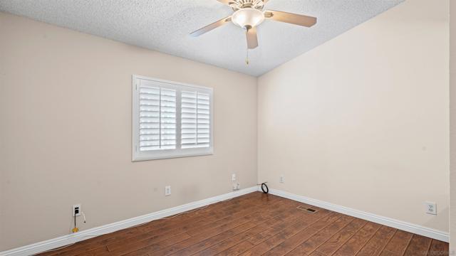 6460 Convoy Court, San Diego CA: https://media.crmls.org/mediaz/866a91ab-7637-4635-b14f-ca897b13d8b3.jpg