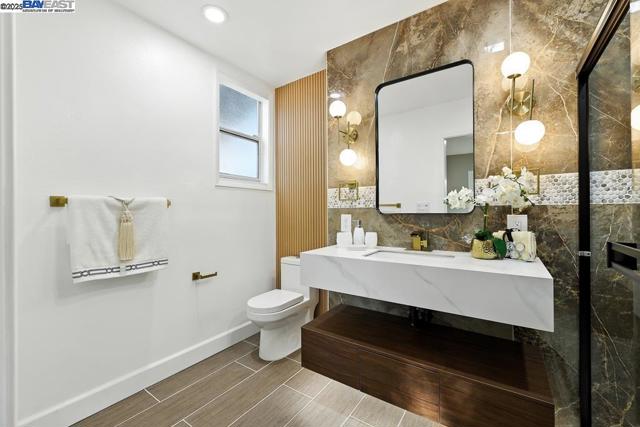 30456 Hoylake St, Hayward CA: https://media.crmls.org/mediaz/866b04ab-06a5-415e-9a11-756b389c6f67.jpg