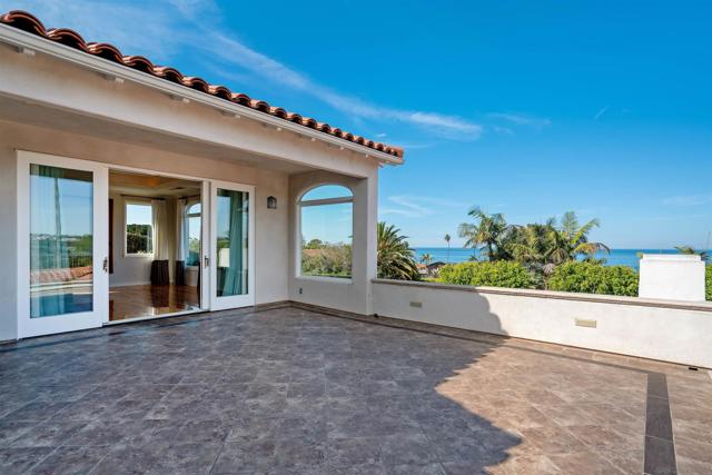 1865 Soledad Ave, La Jolla CA: https://media.crmls.org/mediaz/866b26ee-04e8-4f1a-bd20-e90f6b918707.jpg