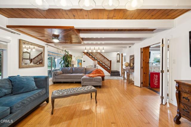 Detail Gallery Image 3 of 40 For 7723 Varna Ave, North Hollywood,  CA 91605 - 4 Beds | 5 Baths