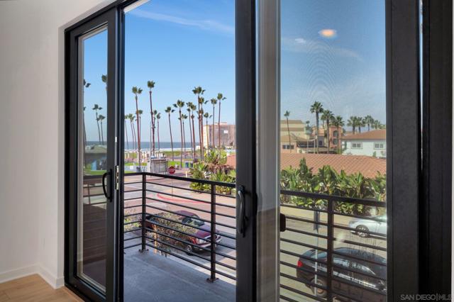 109 Daisy, Imperial Beach CA: https://media.crmls.org/mediaz/866b71e6-6162-4b89-b6ad-19c5aebb2a48.jpg