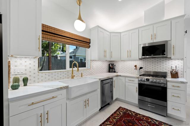 3636 Arizona St, Outside Area (Inside Ca) CA: https://media.crmls.org/mediaz/866ba654-7ff1-4c24-aaff-adb61ec9baf0.jpg