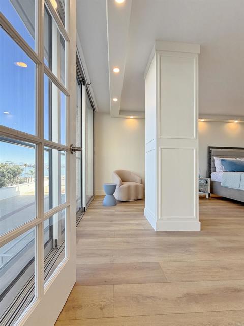 Detail Gallery Image 11 of 31 For 1820 Avenida Del Mundo #208,  Coronado,  CA 92118 - 2 Beds | 2 Baths