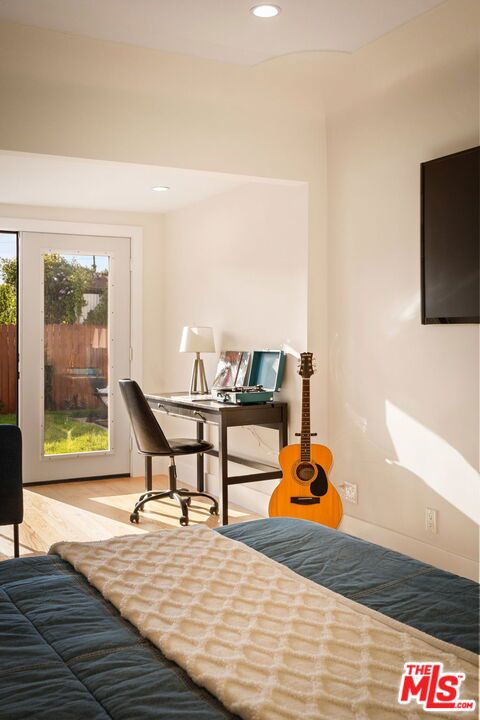 1237 S Curson Avenue, Los Angeles CA: https://media.crmls.org/mediaz/866dbfb3-b059-434e-ad11-7f1d969c4c5b.jpg