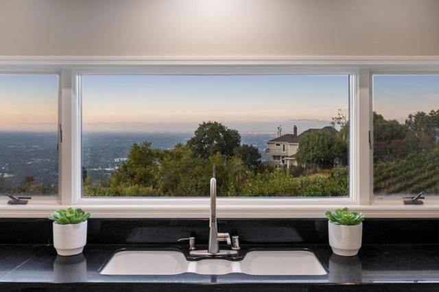 16383 Aztec Ridge Drive, Los Gatos CA: https://media.crmls.org/mediaz/866e3ecd-6a4d-42a6-a384-767de850091c.jpg