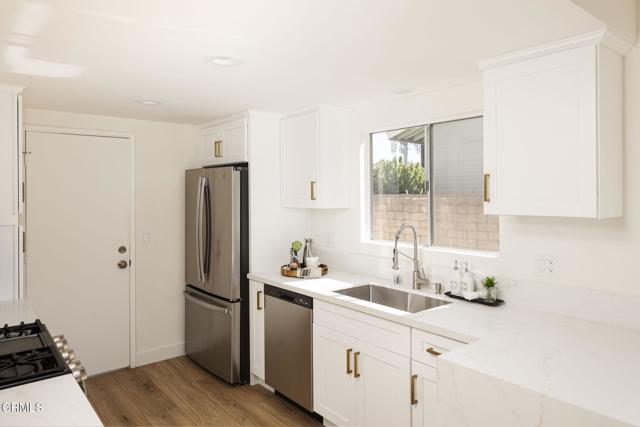 Detail Gallery Image 10 of 22 For 9465 E Camino Real Ave, Arcadia,  CA 91007 - 4 Beds | 2 Baths
