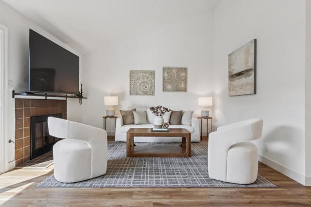 803 Peary Lane, Foster City CA: https://media.crmls.org/mediaz/866f21f8-99dc-48e6-b350-ca81eceee8c0.jpg