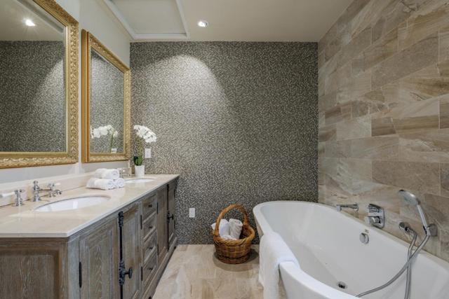 643 Channing Avenue, Palo Alto CA: https://media.crmls.org/mediaz/866f9f8b-67d5-479e-a36e-c58c7e53b408.jpg