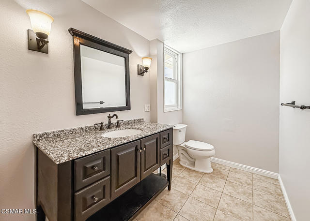 1646 Swansea Place, Westlake Village CA: https://media.crmls.org/mediaz/866fbf30-3d16-4551-aa86-4446a22a9bac.jpg