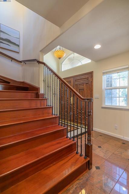 42001 Via San Gabriel, Fremont CA: https://media.crmls.org/mediaz/86704e46-6f5f-4e59-a861-9557d3eb33f1.jpg