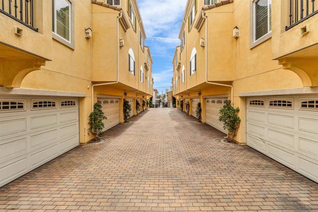 4329 Idaho St, San Diego CA: https://media.crmls.org/mediaz/8670ca90-37c4-41c6-b2e4-b3fd545eebec.jpg