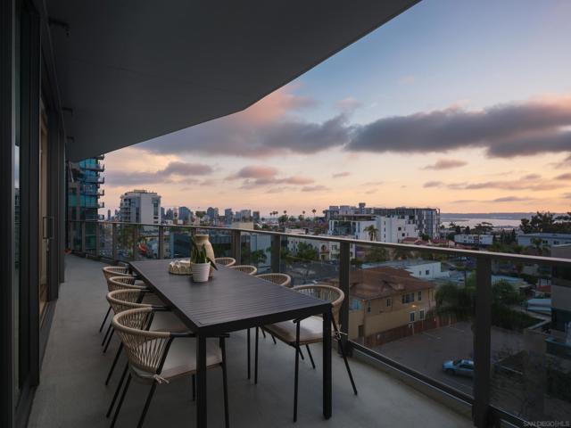 2855 5th Ave, San Diego CA: https://media.crmls.org/mediaz/86712307-b901-4c22-aea4-e2a0d87fdd2e.jpg