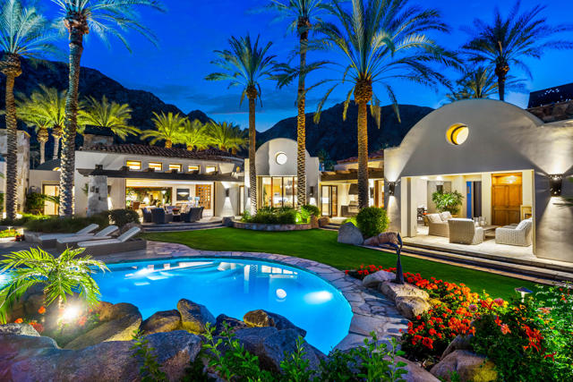 78653 Peerless Place, La Quinta CA: https://media.crmls.org/mediaz/86713c75-8ee2-47d4-9016-b9c1a4c00dfc.jpg