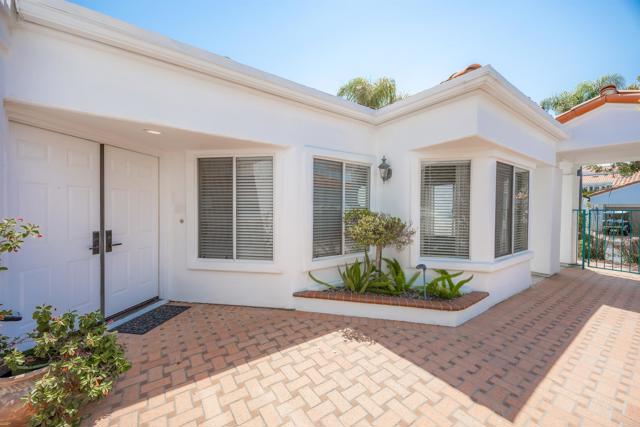 Detail Gallery Image 4 of 54 For 4129 Pindar Way, Oceanside,  CA 92056 - 2 Beds | 2/1 Baths