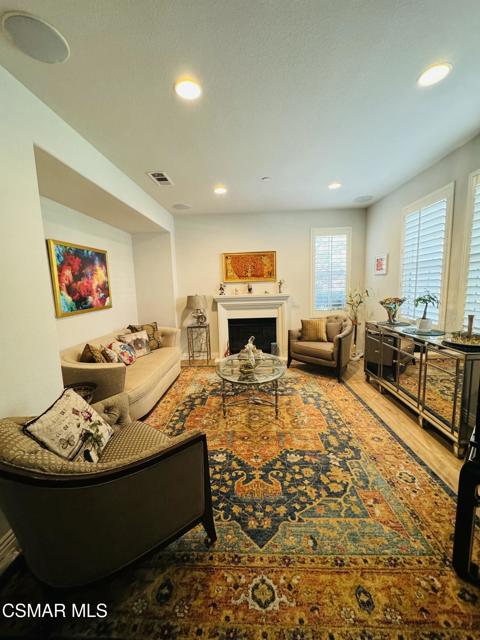 4759 Via Altamira, Newbury Park CA: https://media.crmls.org/mediaz/867268e3-b083-4bf0-90c8-8dc7b3d34059.jpg