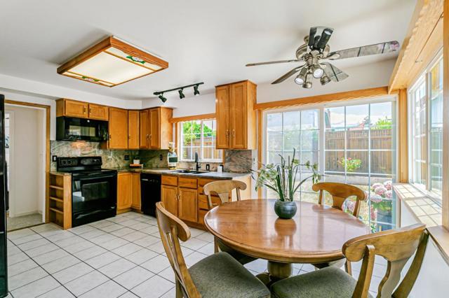 274 Los Palmos Way, San Jose CA: https://media.crmls.org/mediaz/86727cc5-9a17-433b-a296-d4da941f4934.jpg