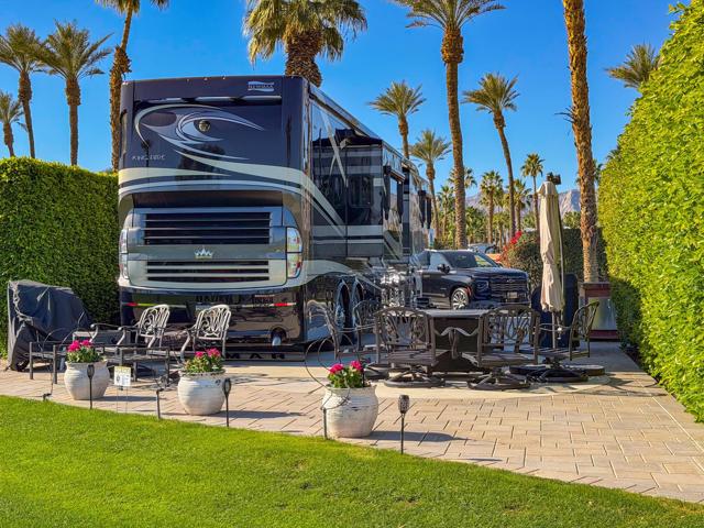 80394 Avenue 48, Indio CA: https://media.crmls.org/mediaz/86742724-3aee-4610-ab97-aac1fb043dcc.jpg