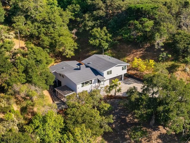 1315 Black Mountain Road, Hillsborough CA: https://media.crmls.org/mediaz/86742c49-d05d-4018-b378-fab1d858ab14.jpg