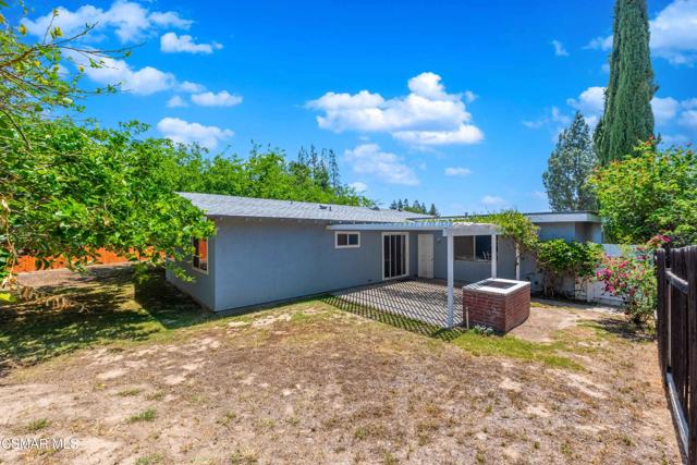 4894 Muirwood Court, Simi Valley CA: https://media.crmls.org/mediaz/867469fc-2154-4203-ab43-012b35293a88.jpg