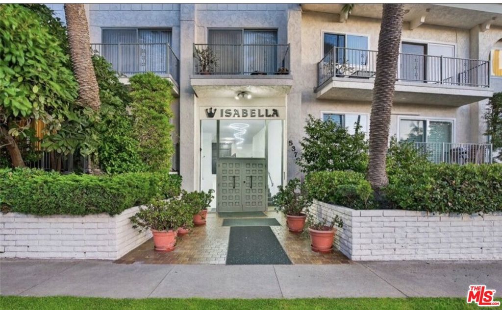 5376 Fairview Boulevard #104