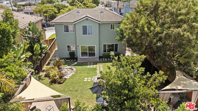 7725 Victoria Avenue, Inglewood CA: https://media.crmls.org/mediaz/8676057e-37d0-48f6-8a9a-f09942962012.jpg