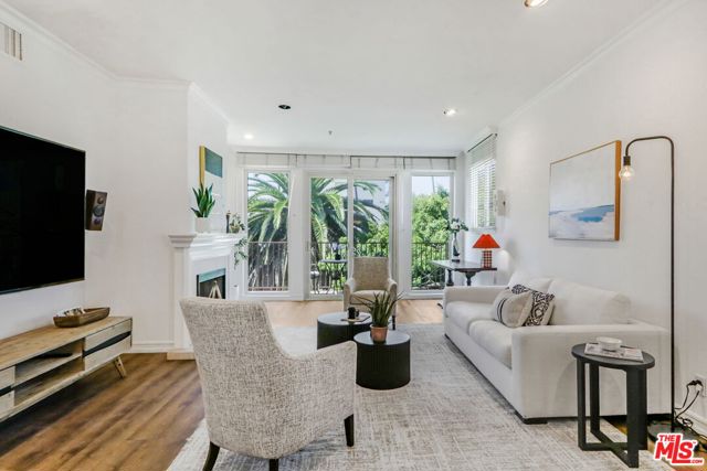 2 Bed Home for Sale in Santa Monica, California
