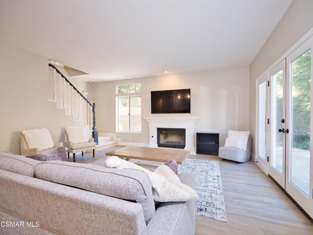 2461 Kirsten Lee Drive, Westlake Village CA: https://media.crmls.org/mediaz/86778142-680d-4988-9647-1e6acc532f52.jpg