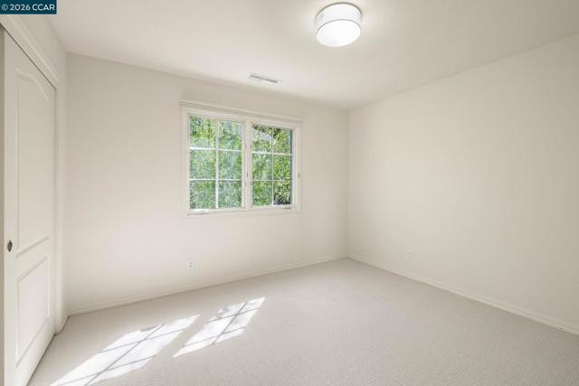 Image 39 of 54 For 121 Rassani Dr