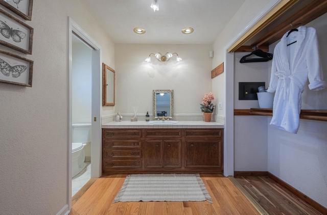 1527 Atherton Way, Salinas CA: https://media.crmls.org/mediaz/867857ab-df27-41fb-ac98-bad3b4fe9809.jpg