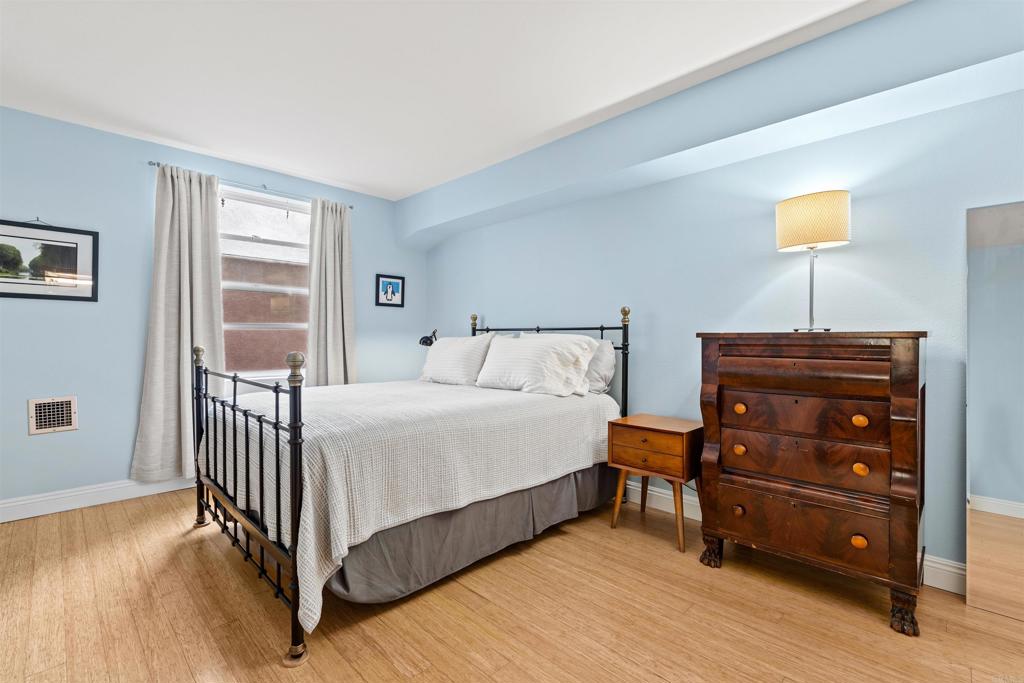 1435 India Street - photo 10