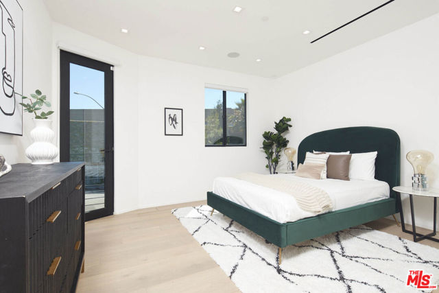 4338 Huntley Avenue, Culver City CA: https://media.crmls.org/mediaz/867a0fe9-8597-46b9-a871-8d4980ad34ee.jpg