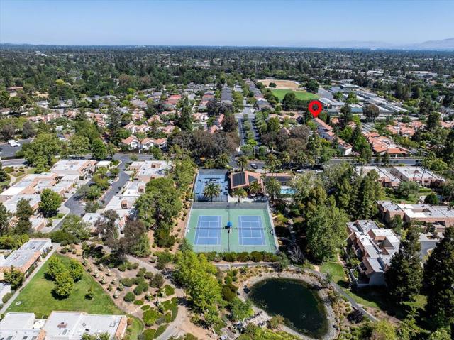 116 Calle Nivel, Los Gatos CA: https://media.crmls.org/mediaz/867a14bd-7bd1-4af2-87a7-3eb705e3d109.jpg