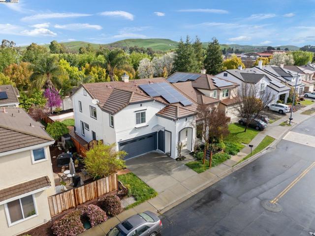 5089 Winterbrook Ave, Dublin CA: https://media.crmls.org/mediaz/867a385c-8bc2-44cf-a866-1dc119d5db8e.jpg