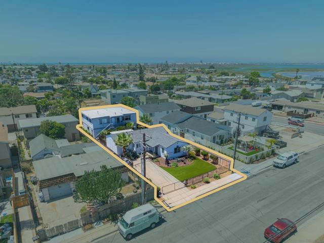 562 564 11Th St, Imperial Beach CA: https://media.crmls.org/mediaz/867a8d71-571b-4dbf-b1c9-b5493c29b06b.jpg