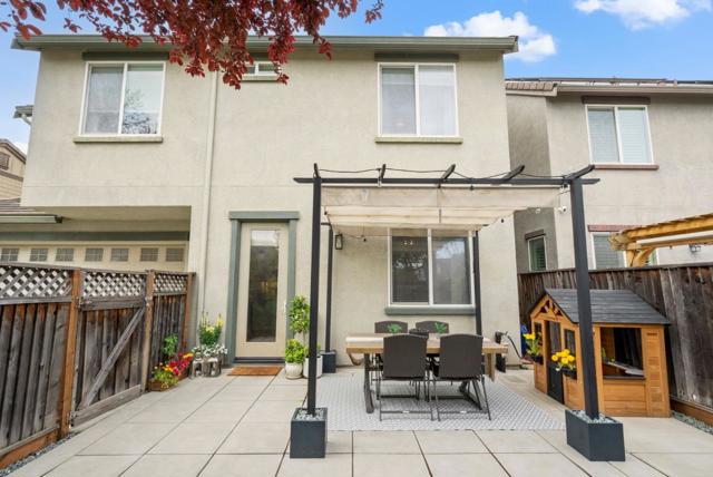 462 E Main Avenue, Morgan Hill CA: https://media.crmls.org/mediaz/867ae8da-933d-4bee-a5b5-0328715cee71.jpg