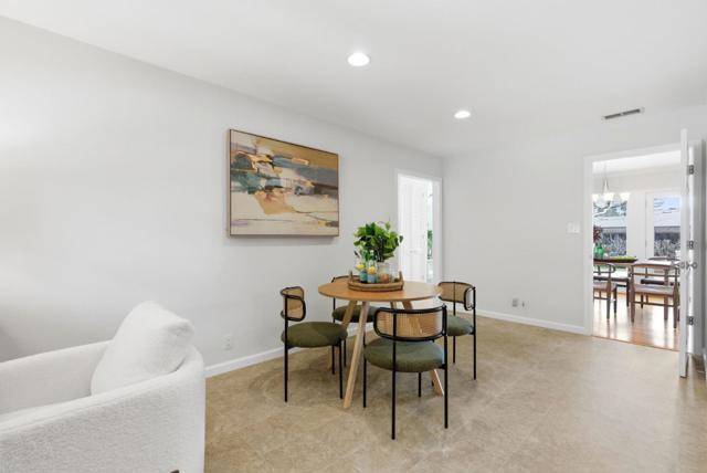 1747 Walnut Drive, Mountain View CA: https://media.crmls.org/mediaz/867b225f-baf1-457c-806d-f16409aea2c3.jpg