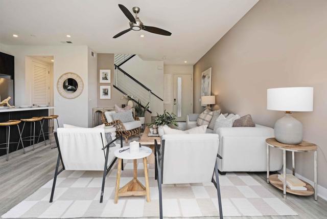 Detail Gallery Image 7 of 43 For 100 Evergreen Ave #3,  Imperial Beach,  CA 91932 - 2 Beds | 2/1 Baths