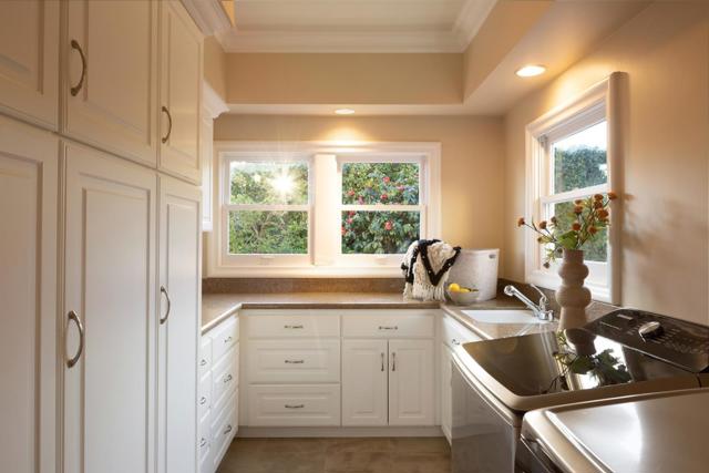 1051 Ocean View Boulevard, Pacific Grove CA: https://media.crmls.org/mediaz/867c703c-ceb1-468c-b6ba-2f21b73abcf1.jpg