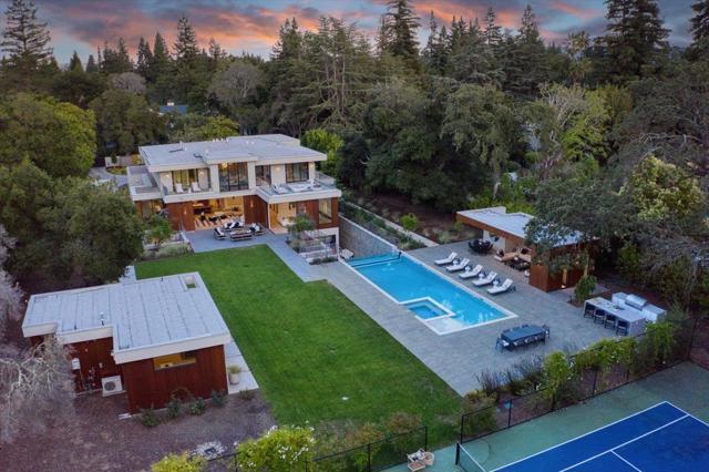 88 Tuscaloosa Avenue, Atherton CA: https://media.crmls.org/mediaz/867c7eb5-0973-4c4c-842c-4dd7246f1752.jpg