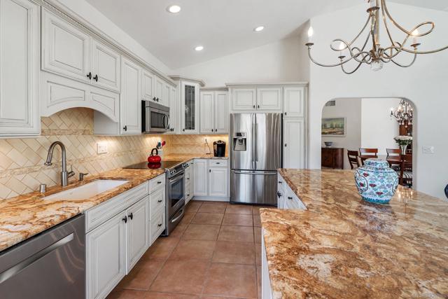 15462 Avenida Rorras, San Diego CA: https://media.crmls.org/mediaz/867e6c86-e6c6-41e0-ad39-a7e32fd885c7.jpg