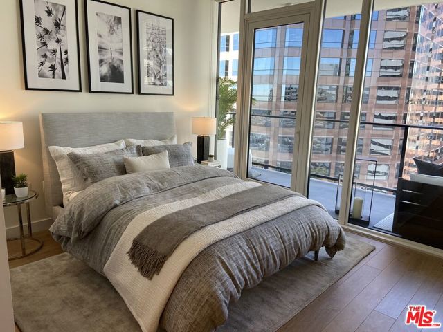 11750 Wilshire Boulevard, Los Angeles CA: https://media.crmls.org/mediaz/867f5ab2-b442-4462-9746-89348ed32126.jpg