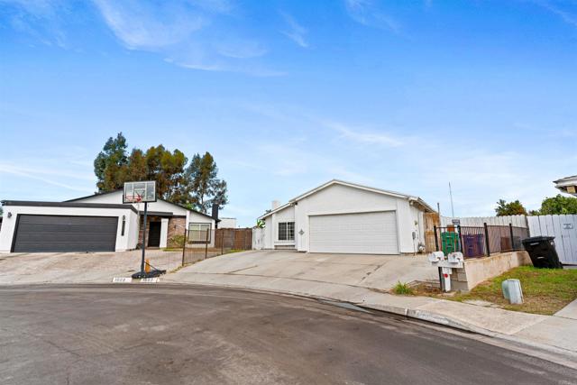 Detail Gallery Image 38 of 44 For 1607 Ginsberg Ct, San Diego,  CA 92114 - 4 Beds | 2 Baths